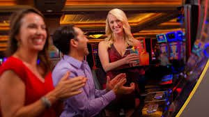 mv777 APP Screen ဂိမ်းများ Slots Live Casino Mobile View